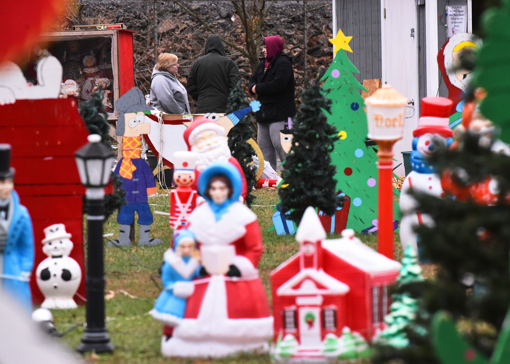 Tharptown Christmas display